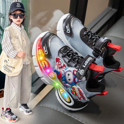 Baskets pour garçons s'illuminent printemps 2025 nouvellement maille respirante chaussures de course décontractées tissu Labu chaussures papa pour enfants