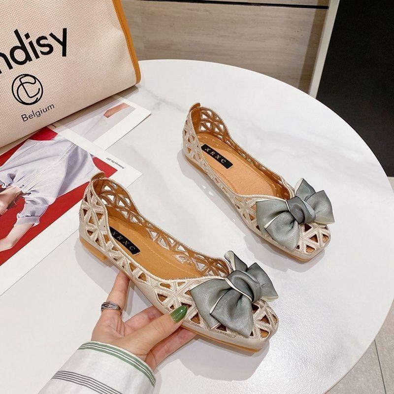 Sandals Women's 2025 Summer Women's Shoes Roman Style Embroidery Hollow Retro Square Head Flat  Shoes Breathable Hole Shoes