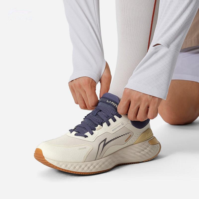 Li Ning Protective Cloud Comfortable Trendy Non-Slip Wear-Resistant Low-Top Casual Running Shoes Men sneaker Light-Blue AGLU251-3