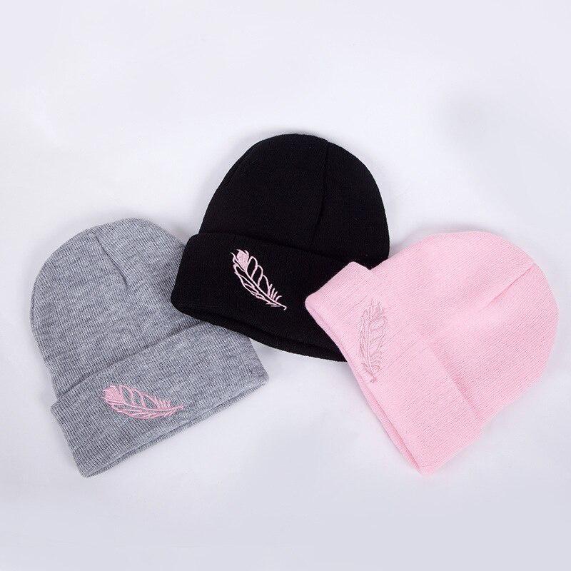 Unisex Winter Beanies Embroidery Feather Pink Balck Knit Hat Casual Comfortable Woolen Hat Warm Cold-proof Cap