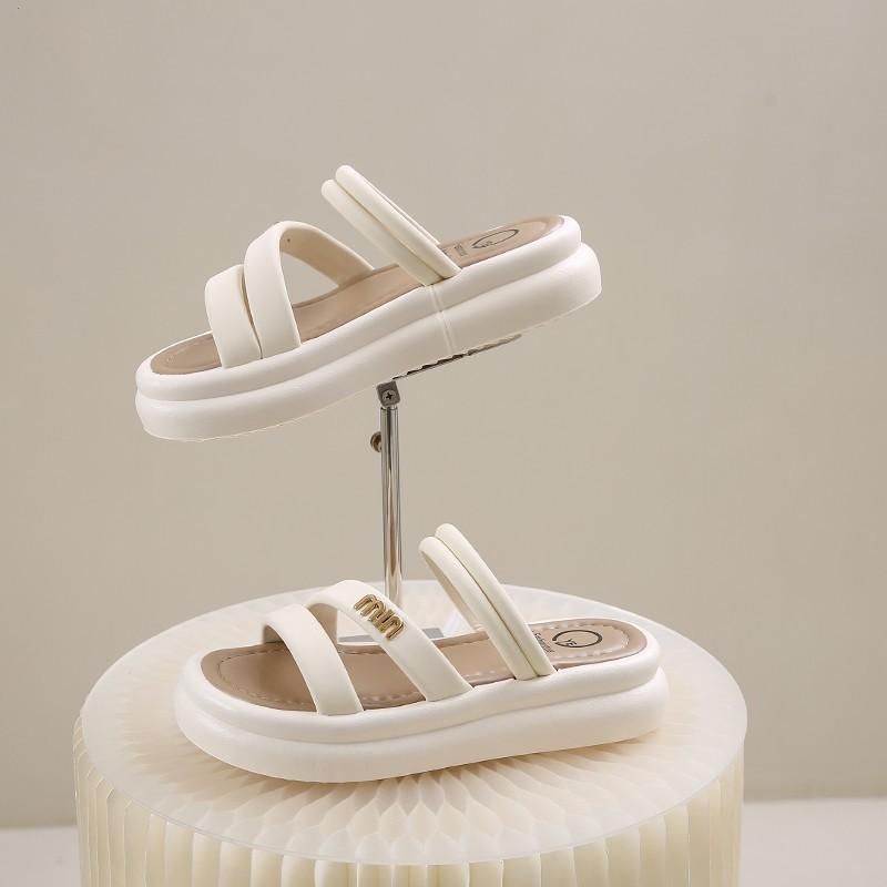 Thick-bottomed beach slippers women's fashion versatile 2025 popular casual summer wear soft-bottomed muffin one-word cool slippers