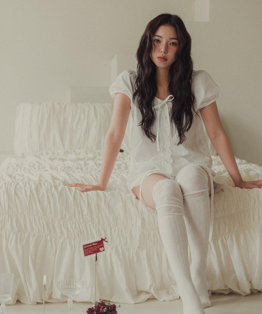 Dolosiwa Adorable Punched Lace Pajama Set