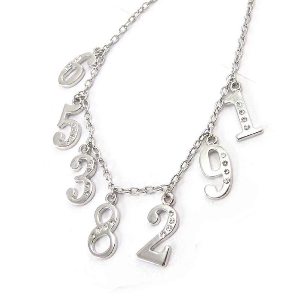 Les Trésors De Lily [J8079] – Silberne Designer-Halskette „Numbers“.