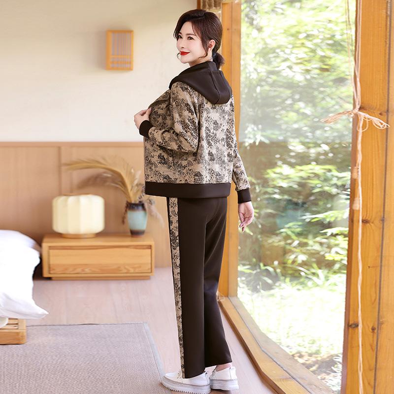 Spring 2025 Floral Hooded Jacket & Pants Set for Middle-Aged and Elderly Women
