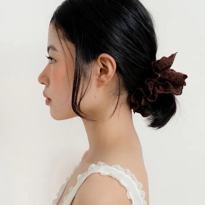 floral lace hair scrunchie - brown