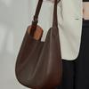 Large Capacity Commuter Simple Tote Bag for Women 2025 New Vintage Style Genuine Leather Crescent Bag Niche Versatile Shoulder Bag