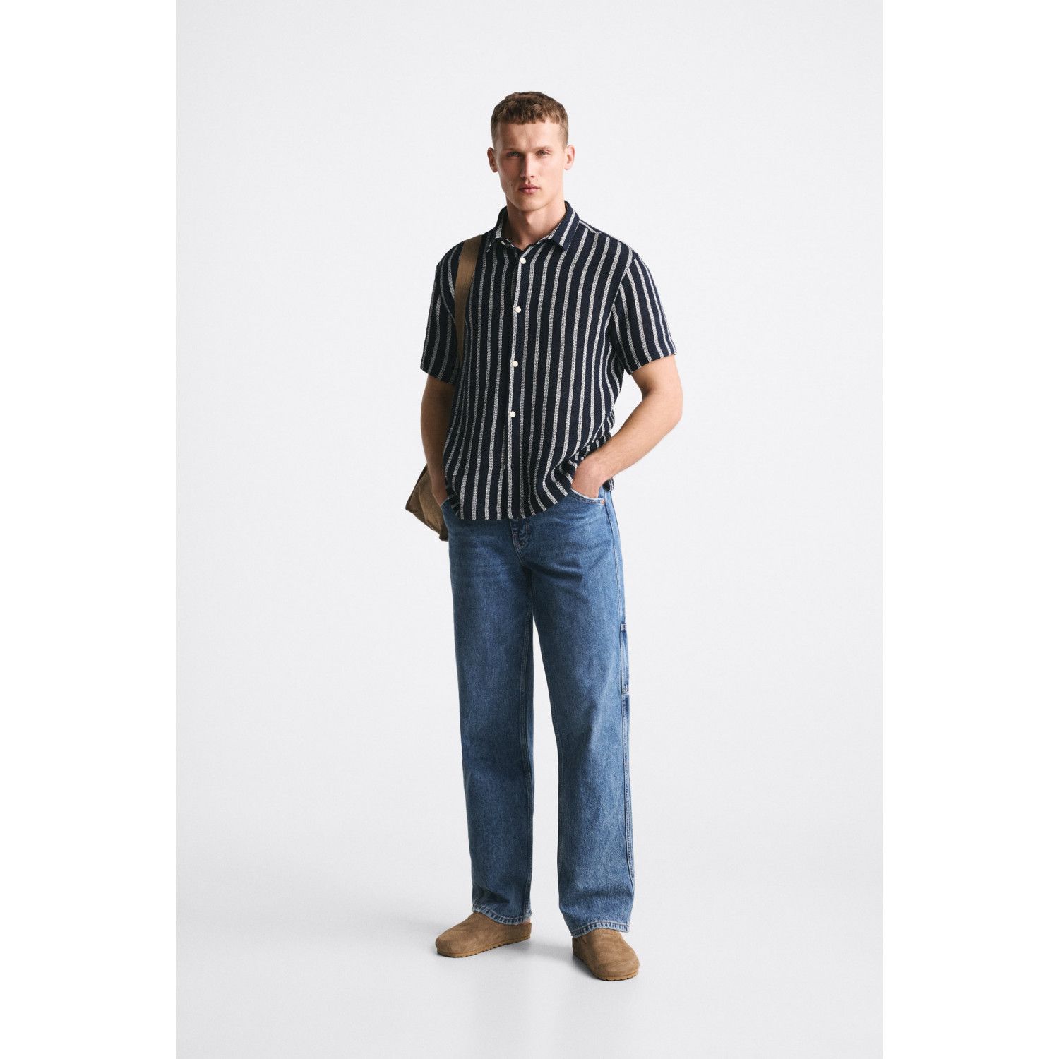 

STRIPED TEXTURED SHIRT