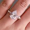 New Newly Teardrop Cubic Zirconia Rings Crystal for Women Fashion Contracted Wedding Jewelry High Quality Stylish Lady's Ring