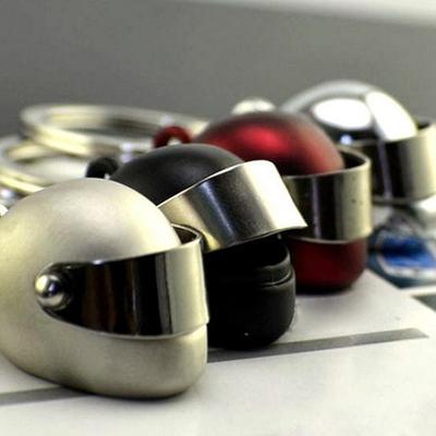 Cooler Motorrad-Fahrradhelm-Schlüsselanhänger aus Metall