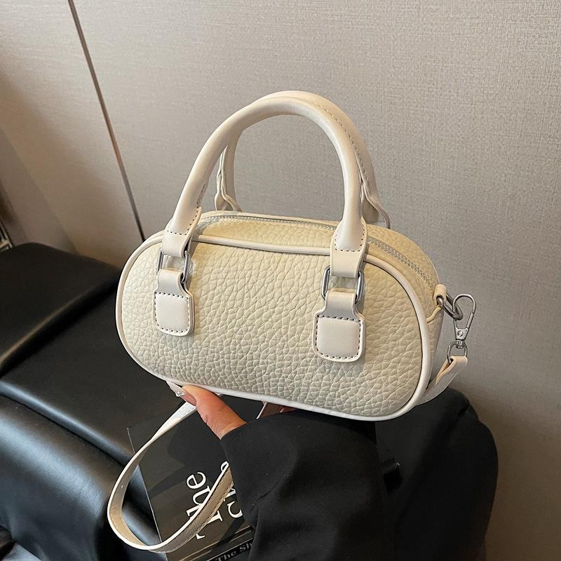 New Women's Bag Fashion Trend Bowling Bag Portable Shoulder Oblique Span Bag Fashion