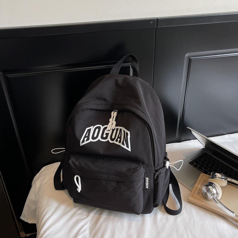 Korean Version of Junior High School Backpack, New Lightweight and High-value College Student Schoolbag, Women's Versatile Casual Simple Backpack