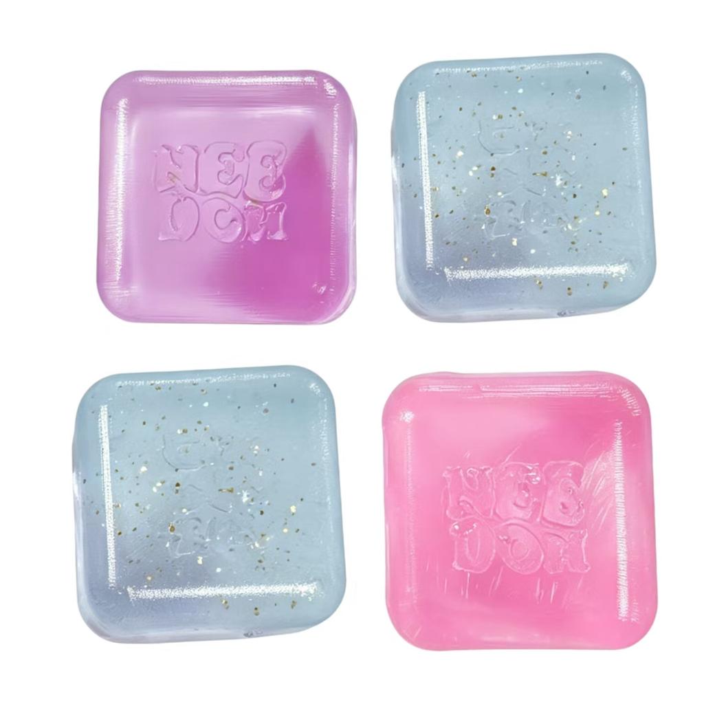 Needoh Nice Ice Baby Fidget Cube Set 4 Stuks Super Stevig Knijp Sensorisch Speelgoed Niet-giftige Kneed Speeltjes voor ADHD en Autisme Cadeau
