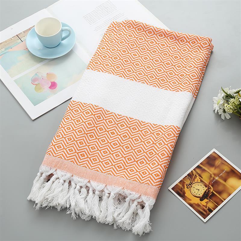 Geometry Pattern Beach Towel With Fast Dry Cotton Blend For Home And Travel Use