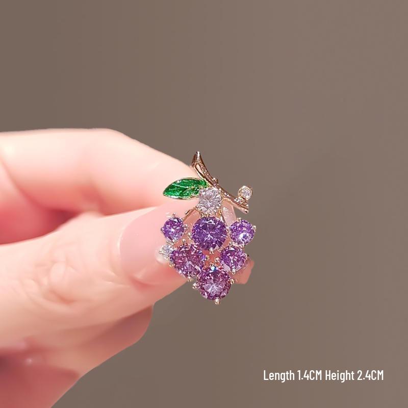 Purple Grape Brooch - Versatile Mini Lapel Pin for Women's Suits, Cute and Secure Anti-Exposure Buckle