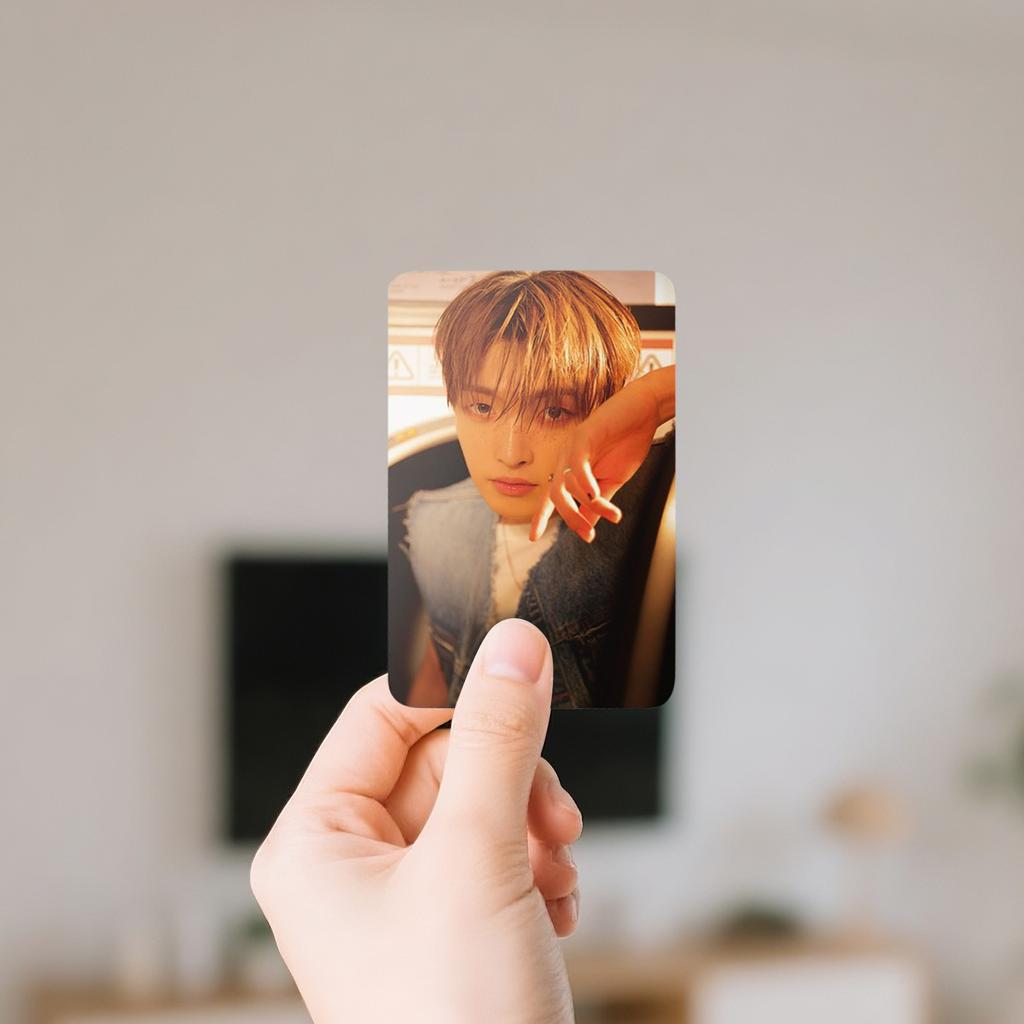 Photos Of Well-known Men's Group Stars, Collectible Small Cards, Collectible, Gifts Suitable For Stars
