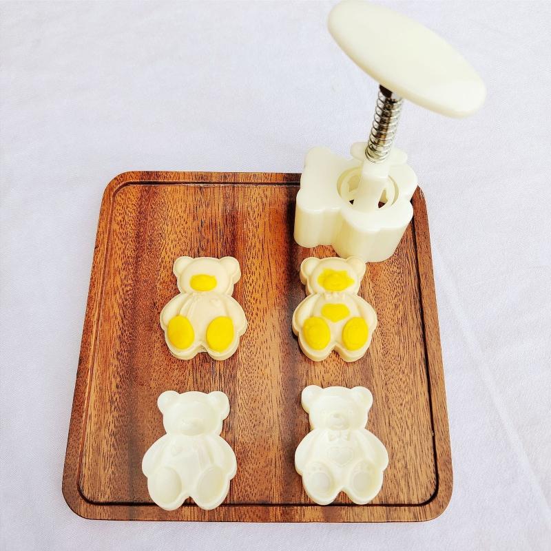 50g Cute Beer Shaped Pastry Moulds Mooncake Molds Mooncake Mould Hand Pressure Plastic Material Baking Accessories Tools