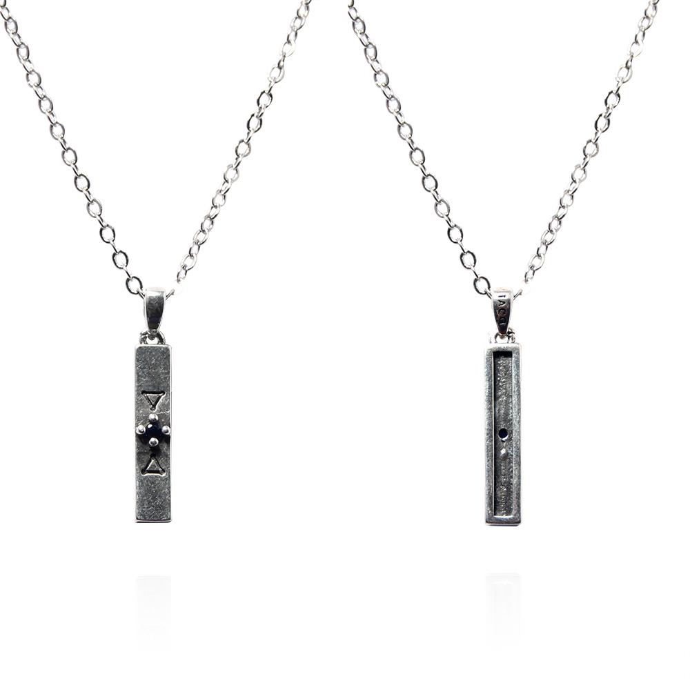 

Anime Jujutsu Kaisen Fushiguro Toji Cosplay Necklace Sword Spear of Tianri Knife Pendant Necklaces for Women Men Jewelry Gift