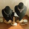 1pc Wooden Mannequin Bust Necklace Display Stand Portrait Model Neck Pendant Jewellery Storage Rack Holder Window Showcase Props