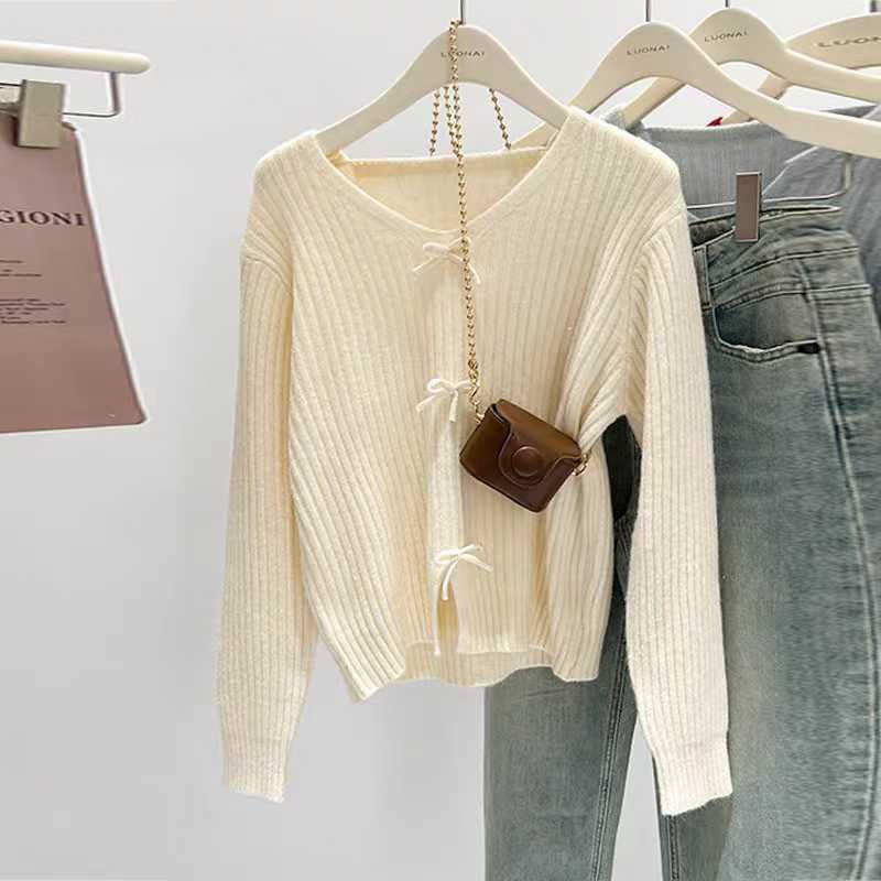 Red Sweet Bow Short Sweater Long Sleeve Knitted Sweater 2026 Spring and Autumn Foreign Style New Bottom Top
