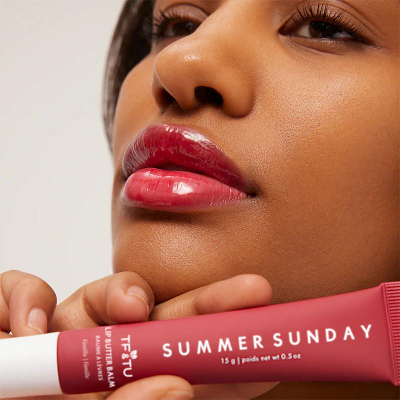 Bálsamo Labial Manteiga de Verão Luxuoso Summer Fridays Em Todas as Cores Para Lábios Macios e Hidratados