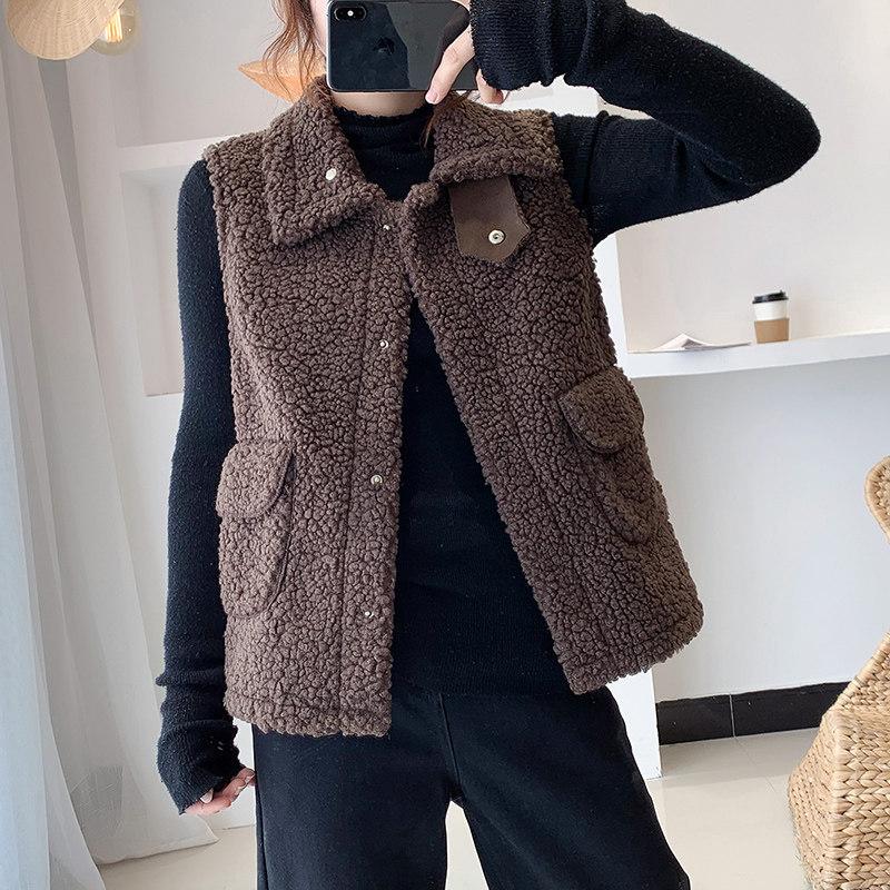 

Корейская версия нового плюшевого жилета из овечьей шерсти для женщин с отворотом из овечьей шерсти, свободный жилет для женщин XXL темно-коричневого