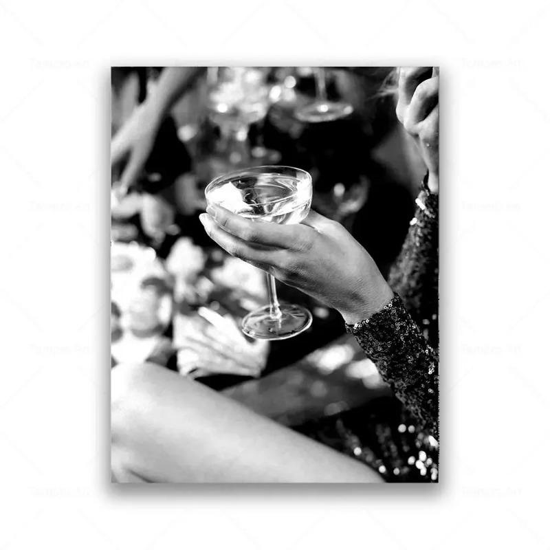 Elegante Moderne Pop Wandkunst Sinnliche Frau in Schaumbad mit Rotwein HD Leinwanddruck Poster für Badezimmer Toilettendekoration