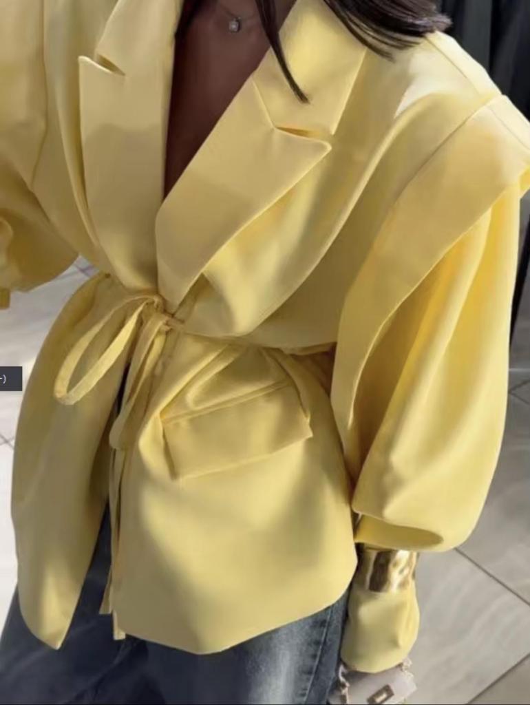 Women's Fashion Padded Shoulder Suit Jacket with Tie-Waist