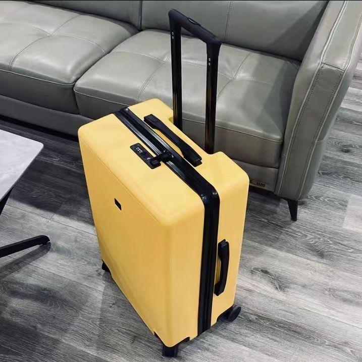 Durable Silent Universal Wheeled Carry-On Suitcase for Men, Women, and Students