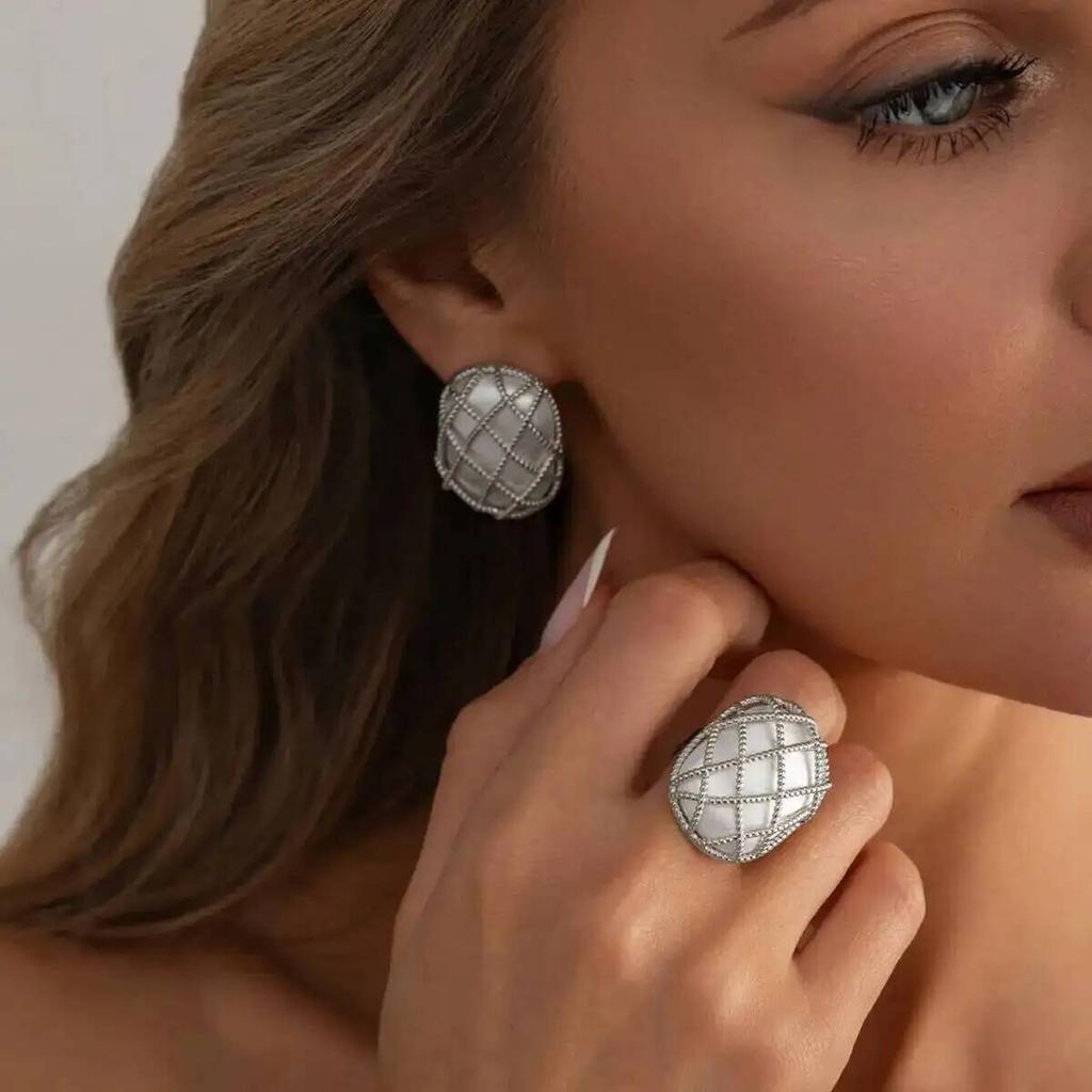 IngeSight.Z Elegant Baroque Imitation Pearl Hollow Reticulation Stud Earrings Rings Set Luxury Elegant Wedding Banquet Jewelry