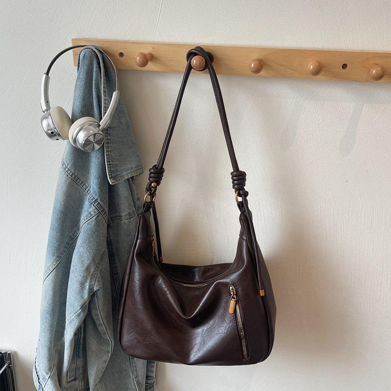 Retro Commuter Large-capacity Tote Bag Women's 2025 New Casual Shoulder Crossbody High-value Fashionable Shoulder Backpack