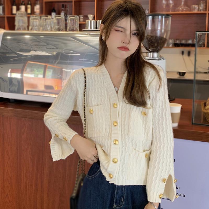 

Retro Solid Color Knitted Sweater Coat Women s Cardigan Pocket Long Sleeves V-Neck Short Tops