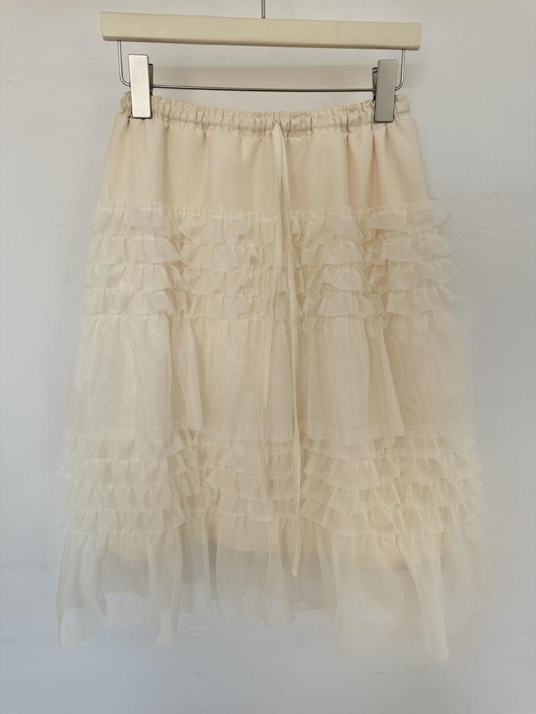 Fluffy European Layered A-line Midi Skirt: Fashionable & Versatile for Commuting