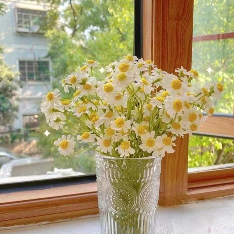 6Pcs/bundle Artificial Chamomile Flowers DIY Decor for Wedding Party Home Garden and Photo Props 26cm White Chamomile Daisy Deco