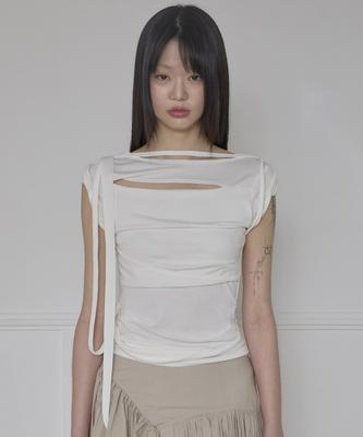 Peulleeoeob Asymmetrical Draped Strap Roll-Up T-Shirt (Fl-170_Cream)