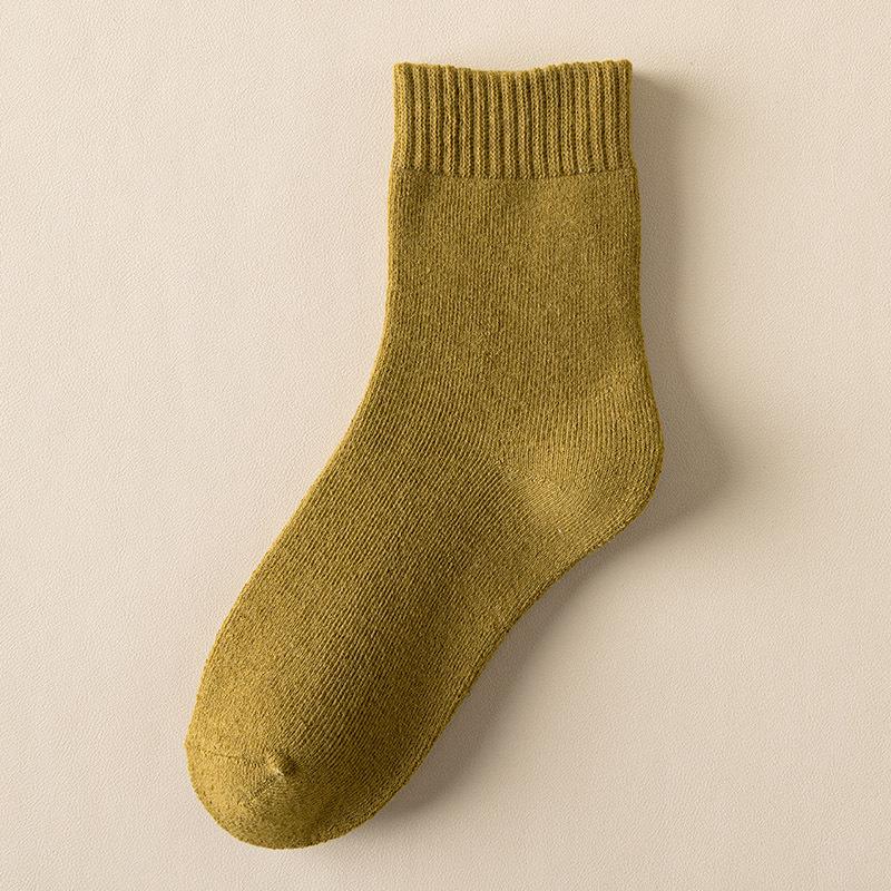 Women's Autumn/Winter Terry Socks - Velvet-Lined, Thick, Mid-Tube, Solid Color, Warm Towel Style.