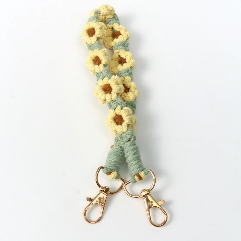 Bohemian Small Daisy Flower Keychain Hand-woven Wrist Rope European and American Bag Pendant