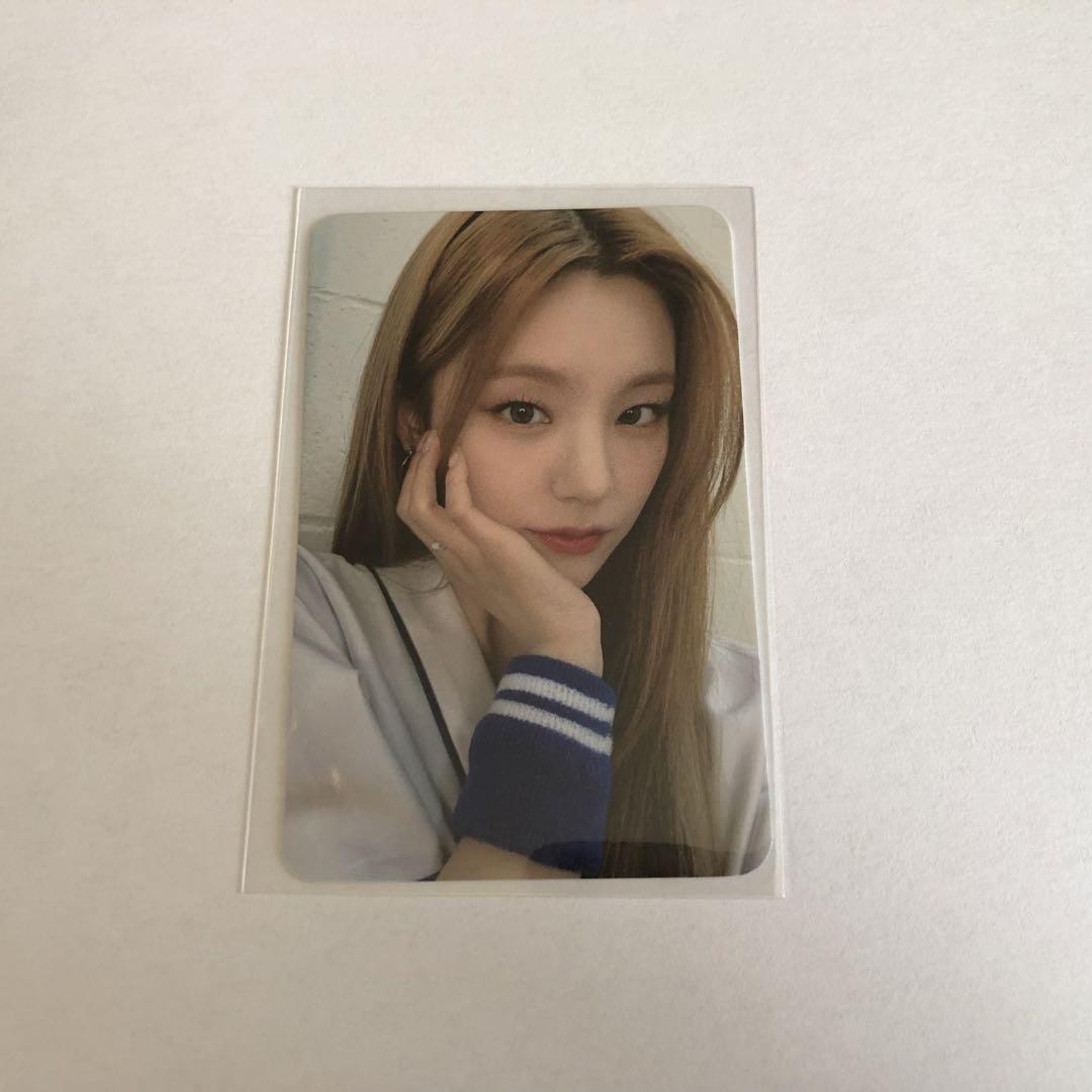 

[Б/У] ITZY Kill My Doubt Namil Music Йеджи Торговая карточка