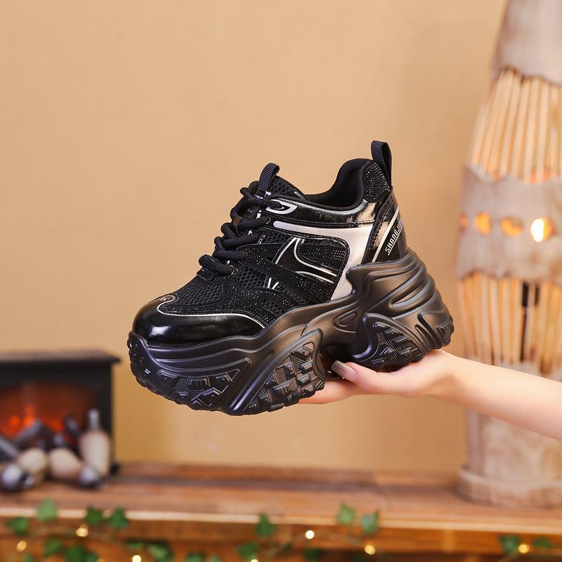 

Dad shoes women s summer and autumn 2025 new round head thick sole inner height increase leather women s versatile casual sports shoes 39 чёрный