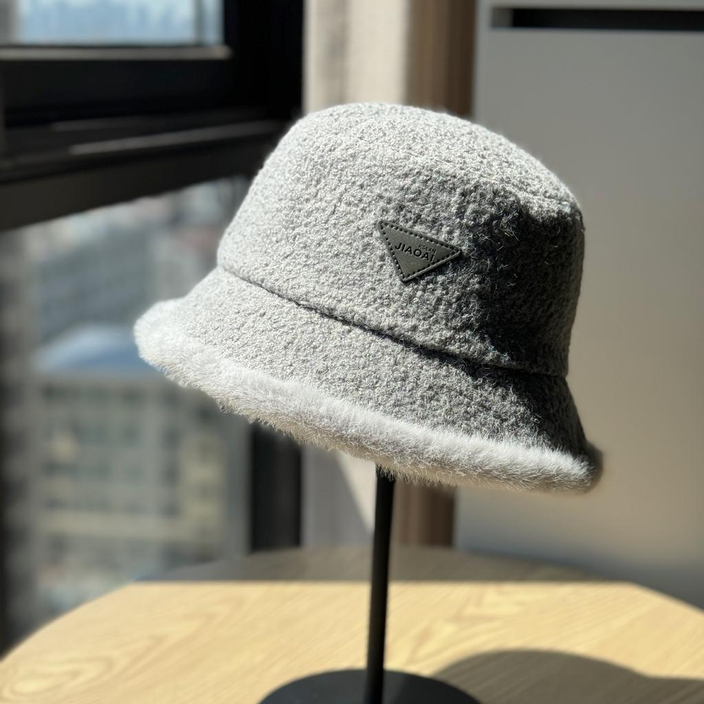 New Plush Fisherman Hat Triangle Mark Autumn and Winter Ins Versatile Warm Basin Hat Women's Lamb Velvet Ear Protection Bucket Hat