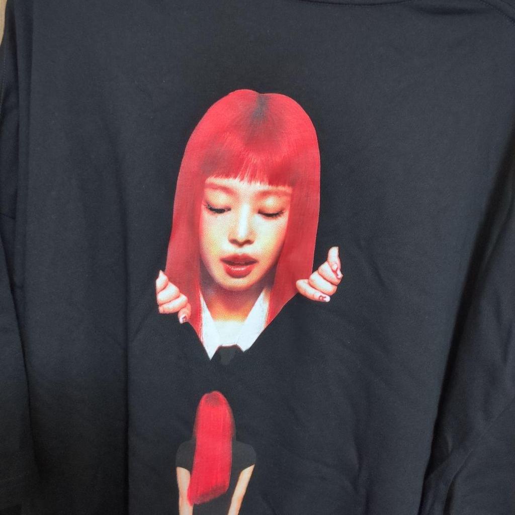 [KULLANILMIŞ] Sınırlı sayıda nadir BLACKPINK Jennie Tişörtü