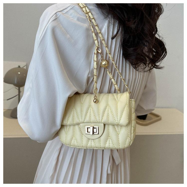 Faux Leather Quilted Chain Bag for Women, Minimalist Crossbody Square Purse, Soft Single Strap Shoulder Handbag KTB