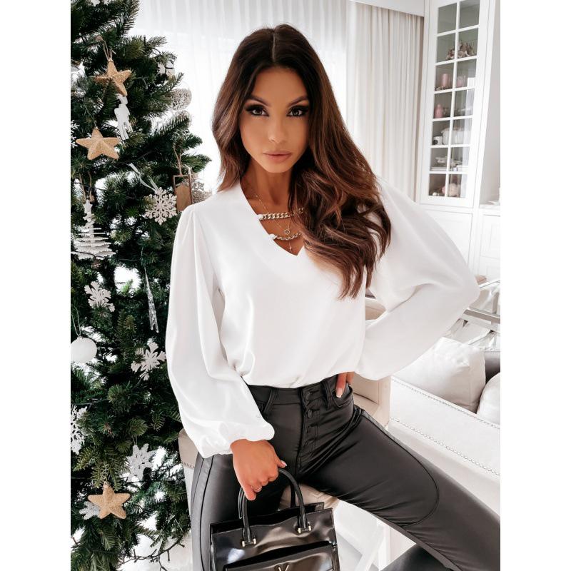 2023 Women's Solid Casual V-Neck Shirt with Metal Decoration - European and American Style