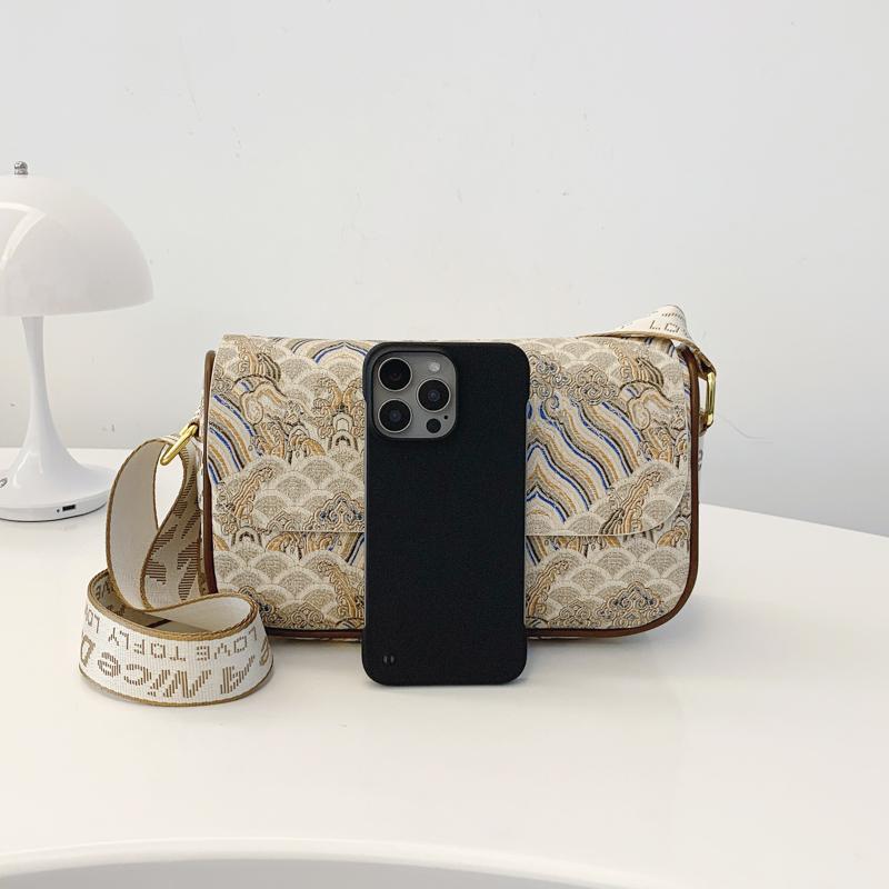 Fashion Brand Handbag New Large Capacity Shoulder Bag High-end Women's Bag Fashion Niche Leisure Handbag Ladies Crossbody Bag