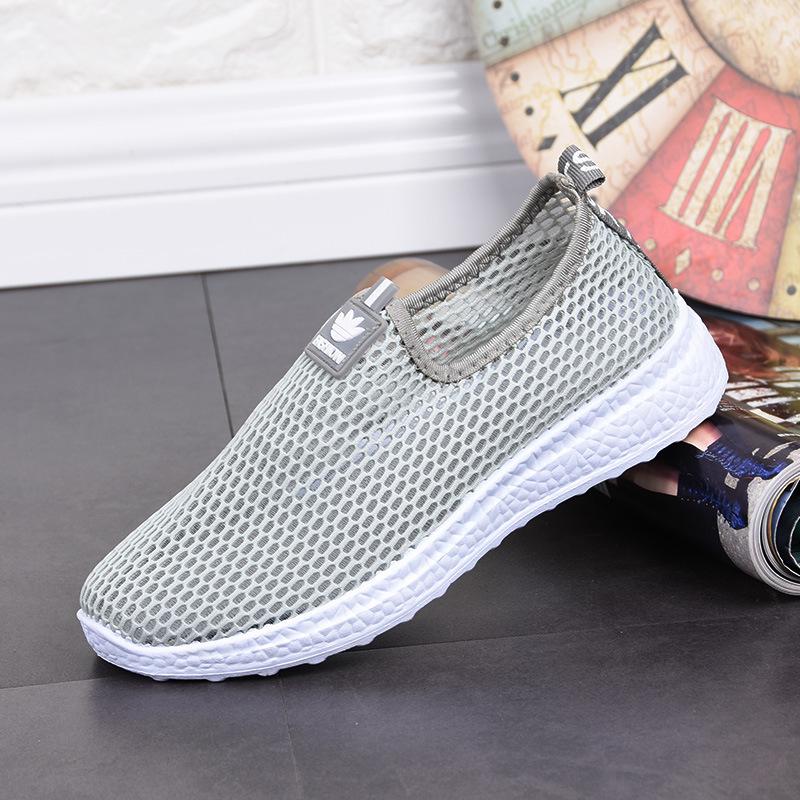 

New women s net shoes are new in spring and summer, casual sports mother shoes, middle-aged and elderly flat-soled ultra-light and comfortable walk 41 сірий колір