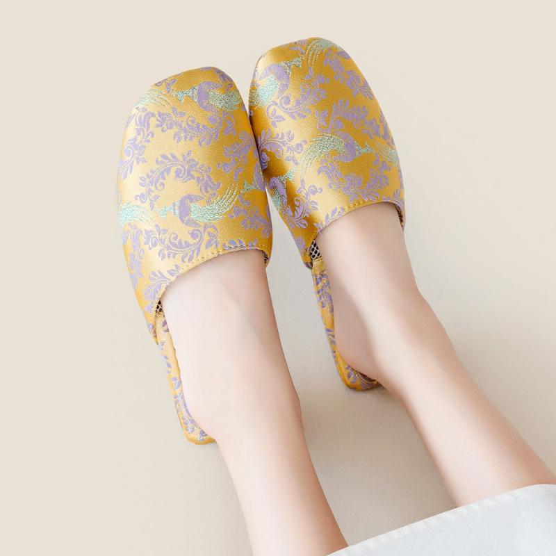 Fashion Elegant Peacock Pattern Embroider Slippers Women Luxury Brand Designer Shoes Comfortable Soft Non-slip Lightweight Home Slippers