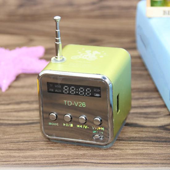 1/2 ks Bluetooth-kompatibilní Mini reproduktor Digitální displej Stabilní připojení Vodotěsný Dobíjecí FM rádio Přehrávač hudby