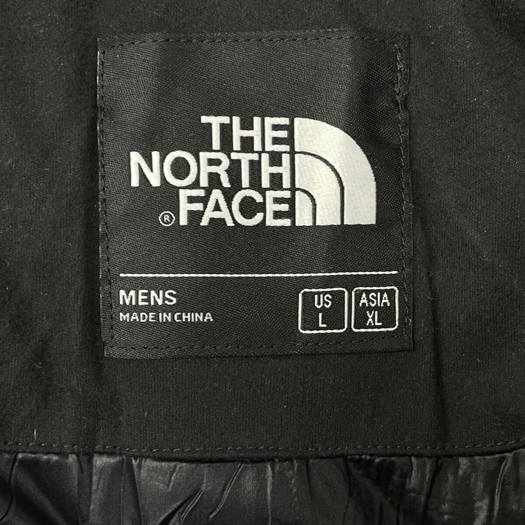 The North Face NF0A35BK Black Hooded Down Jacket Jacket XL blackUsed