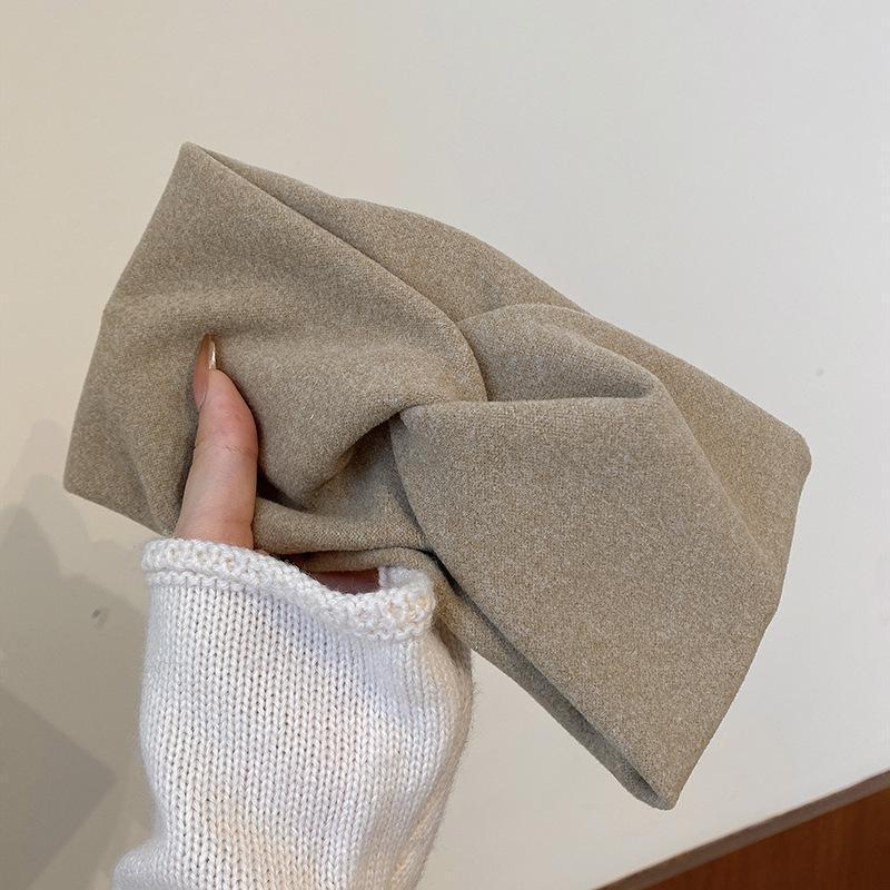 Korean Style Elegant Soft Hair Band Wide Headband Simple Knitted Hair Accessories for Daily Use Gentle HairTie