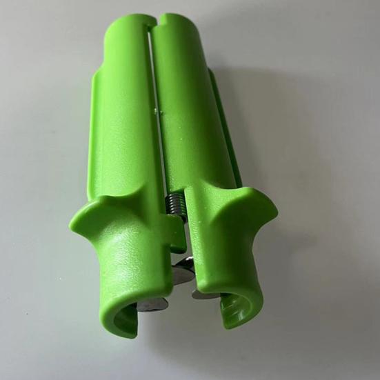 Rose Thorn Remover Roses Leaf And Thorn Stripper Tool Reusable Manual Thorn Stripper for Roses Flower Shop Home Gardening Floral Arrangements