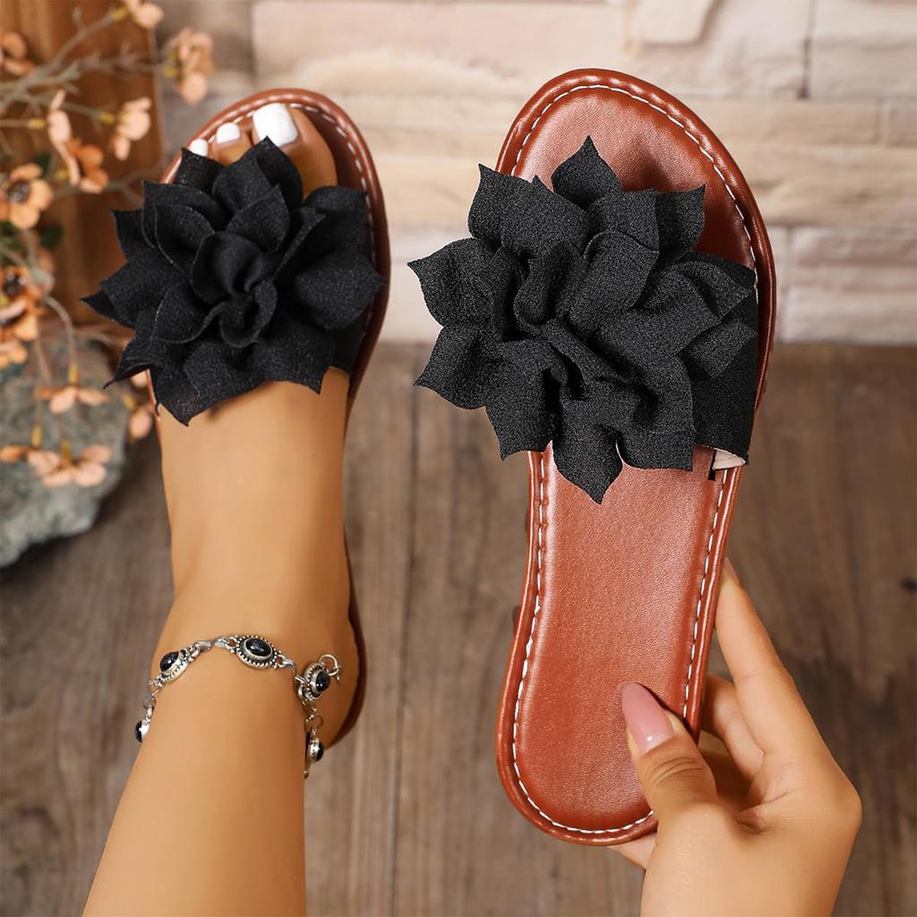 Ladies' casual and fashionable flat bottomed flower shaped slippers, lightweight cloth surface slippers for wearing the outside